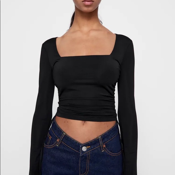 Zara Ruched top - Picture 4 of 5